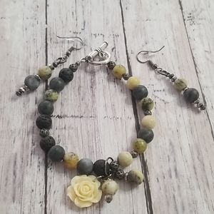 Serpentine yellow & Labradorite beaded bracelet